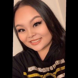 Meet your Posher, Lorasia